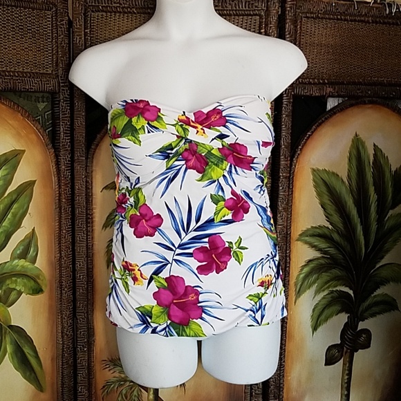 Tommy Bahama Other - Tommy bahama swimsuit top